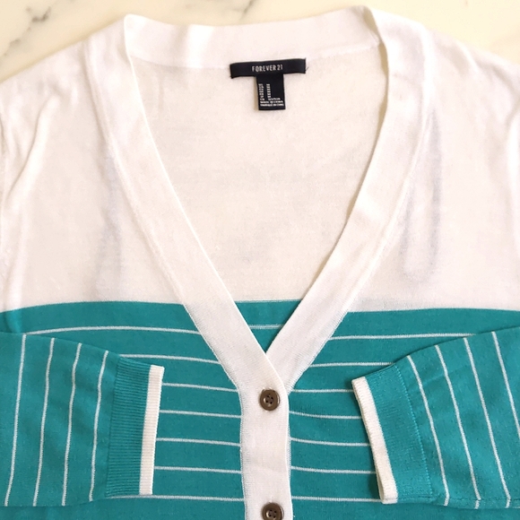 NWOT. Forever 21 Wool blended V-Neck lightweight cardigan sweater with stripes. - Picture 3 of 4